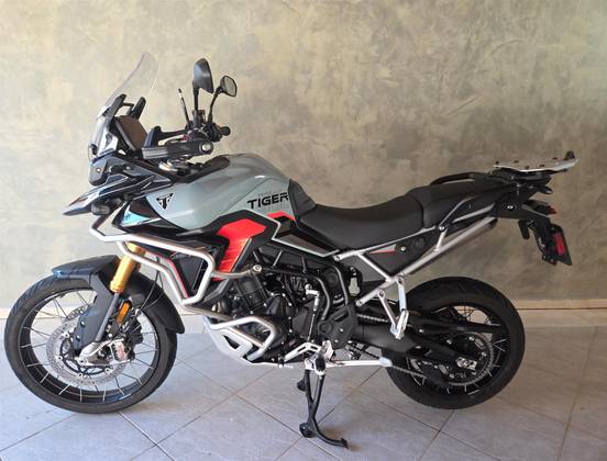 TRIUMPH TIGER 900 DESERT EDITION 