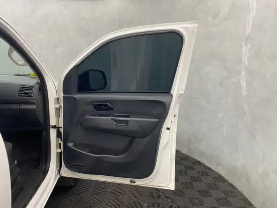 VOLKSWAGEN-AMAROK-2019