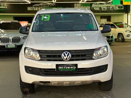 VOLKSWAGEN-AMAROK-2013