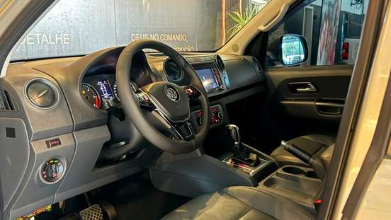 VOLKSWAGEN-AMAROK-2.0 HIGHLINE 4X4 CD 16V TURBO INTERCOOLER DIESEL 4P AUTOMÁTICO VOLKSWAGEN-AMAROK-2015