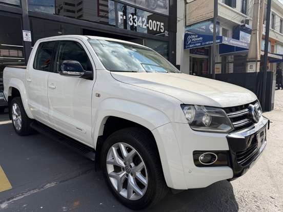 VOLKSWAGEN-AMAROK-2015
