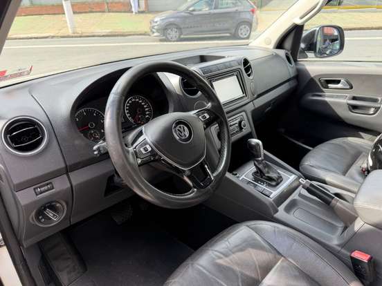 VOLKSWAGEN-AMAROK-2.0 HIGHLINE 4X4 CD 16V TURBO INTERCOOLER DIESEL 4P AUTOMÁTICO VOLKSWAGEN-AMAROK-2015