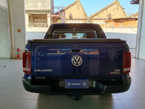 VOLKSWAGEN-AMAROK-2022