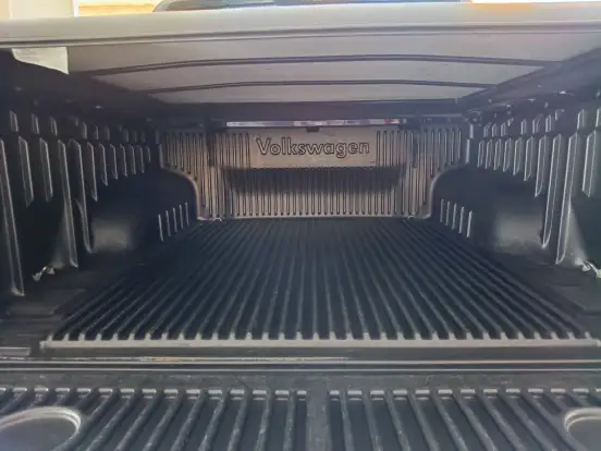 VOLKSWAGEN-AMAROK-2022