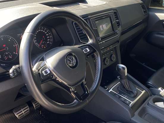 VOLKSWAGEN-AMAROK-2022