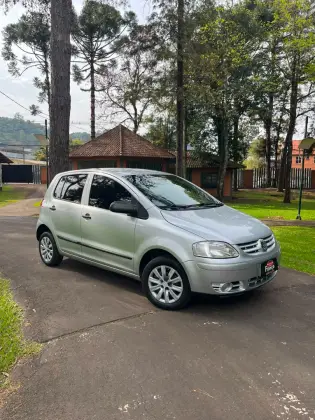 VOLKSWAGEN FOX 1.0 MI 8V FLEX 4P MANUAL VOLKSWAGEN FOX 1.0 MI 8V FLEX 4P MANUAL