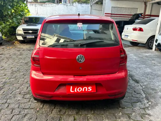 VOLKSWAGEN-FOX-2011