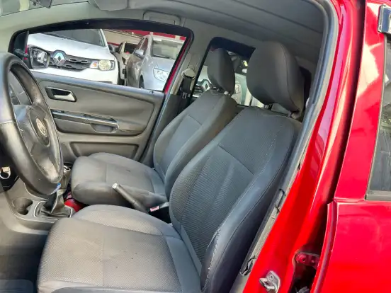 VOLKSWAGEN-FOX-1.0 MI 8V FLEX 4P MANUAL VOLKSWAGEN-FOX-2011