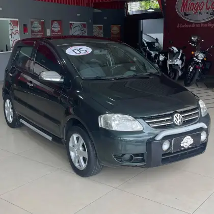 VOLKSWAGEN FOX 1.6 MI SPORTLINE 8V FLEX 4P MANUAL VOLKSWAGEN FOX 1.6 MI SPORTLINE 8V FLEX 4P MANUAL