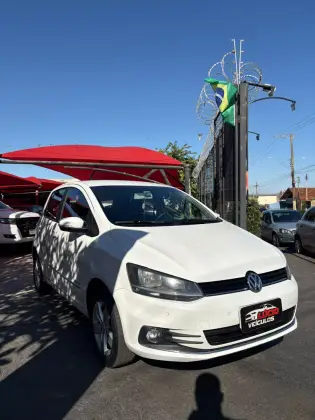 VOLKSWAGEN FOX 1.6 MSI HIGHLINE 16V FLEX 4P MANUAL VOLKSWAGEN FOX 1.6 MSI HIGHLINE 16V FLEX 4P MANUAL