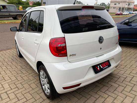 VOLKSWAGEN-FOX-2013
