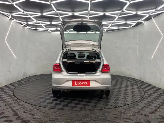 VOLKSWAGEN-GOL-2021