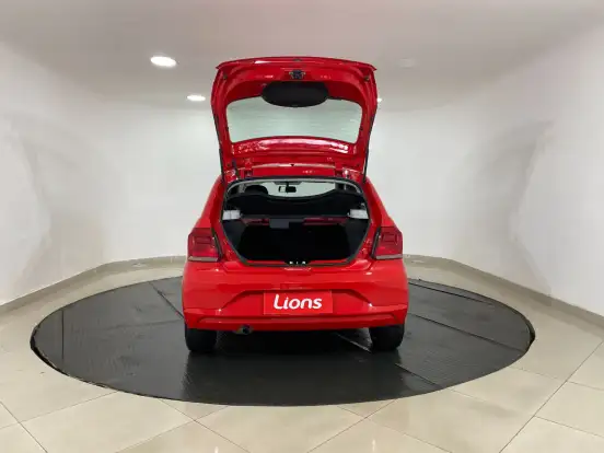 VOLKSWAGEN-GOL-2021