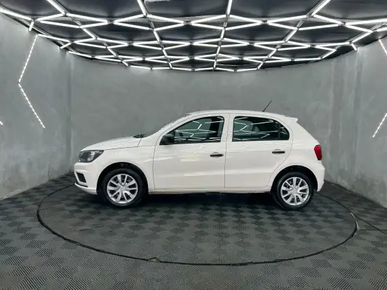 VOLKSWAGEN-GOL-2023