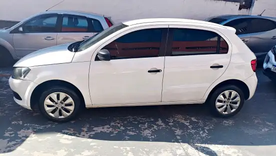 VOLKSWAGEN-GOL-2013