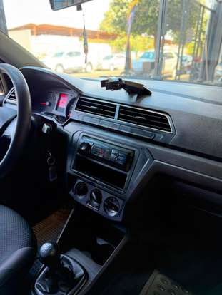VOLKSWAGEN-GOL-2021