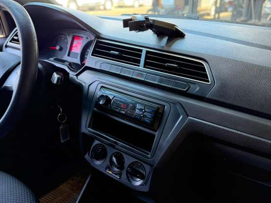 VOLKSWAGEN-GOL-1.0 12V MPI TOTALFLEX 4P MANUAL VOLKSWAGEN-GOL-2021