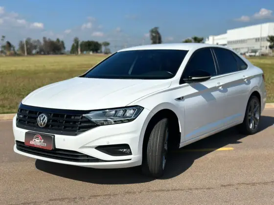 VOLKSWAGEN JETTA 1.4 250 TSI TOTAL FLEX R-LINE TIPTRONIC VOLKSWAGEN JETTA 1.4 250 TSI TOTAL FLEX R-LINE TIPTRONIC