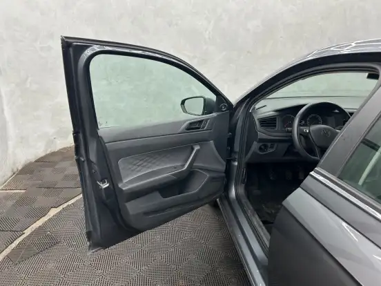 VOLKSWAGEN-POLO-2024