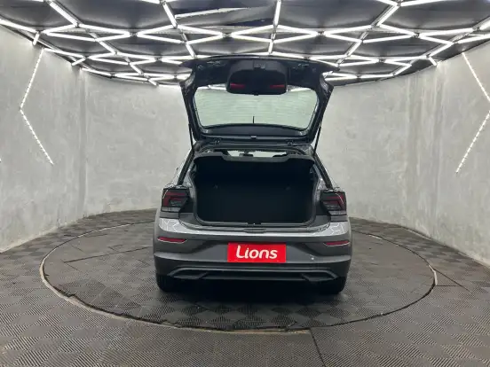 VOLKSWAGEN-POLO-2024