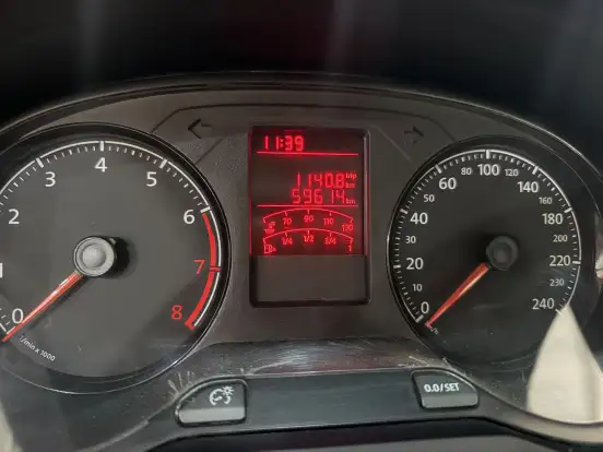 VOLKSWAGEN-SAVEIRO-2024