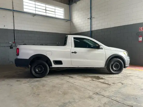 VOLKSWAGEN-SAVEIRO-2021