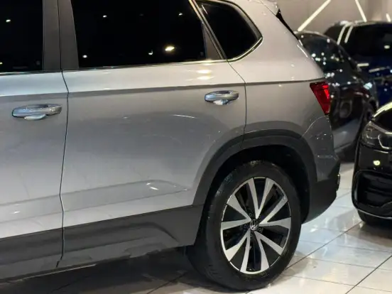 VOLKSWAGEN-TAOS-1.4 250 TSI TOTAL FLEX HIGHLINE AUTOMÁTICO VOLKSWAGEN-TAOS-2021