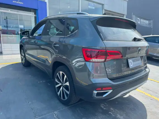 VOLKSWAGEN TAOS 1.4 250 TSI TOTAL FLEX HIGHLINE AUTOMÁTICO