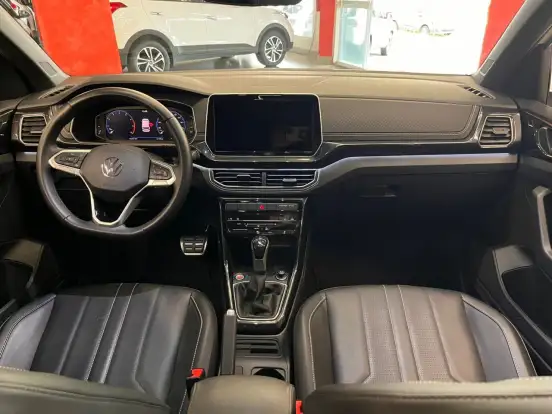 VOLKSWAGEN-T-CROSS-2024