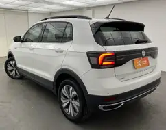 VOLKSWAGEN T-CROSS 1.0 200 TSI TOTAL FLEX AUTOMÁTICO VOLKSWAGEN T-CROSS 1.0 200 TSI TOTAL FLEX AUTOMÁTICO