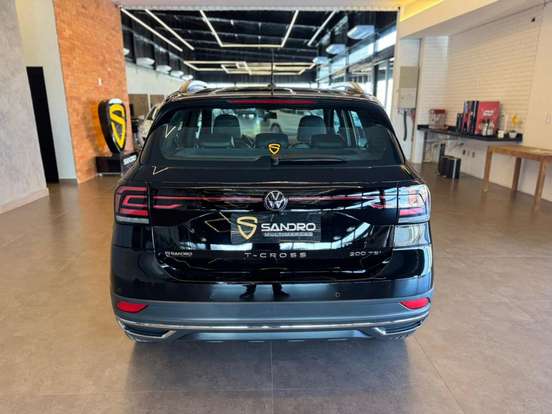 VOLKSWAGEN-T-CROSS-2022