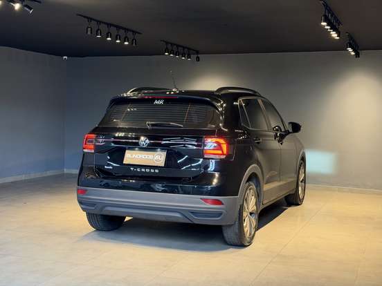 VOLKSWAGEN-T-CROSS-2022
