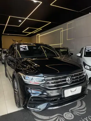 VOLKSWAGEN TIGUAN 2.0 300 TSI GASOLINA ALLSPACE R-LINE AUTOMÁTICO VOLKSWAGEN TIGUAN 2.0 300 TSI GASOLINA ALLSPACE R-LINE AUTOMÁTICO