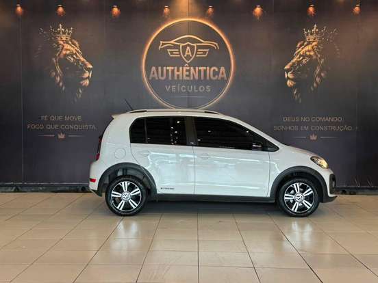 VOLKSWAGEN-UP-1.0 170 TSI TOTAL FLEX XTREME 4P MANUAL VOLKSWAGEN-UP-2019