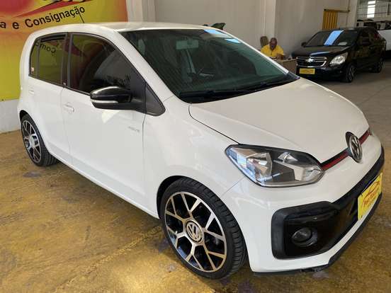 VOLKSWAGEN-UP-2017