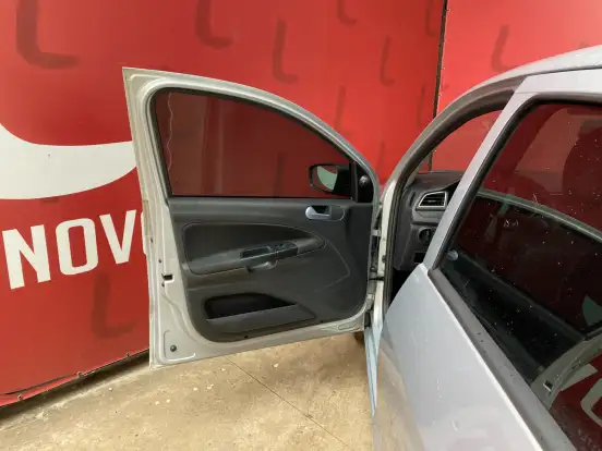 VOLKSWAGEN-VOYAGE-2018