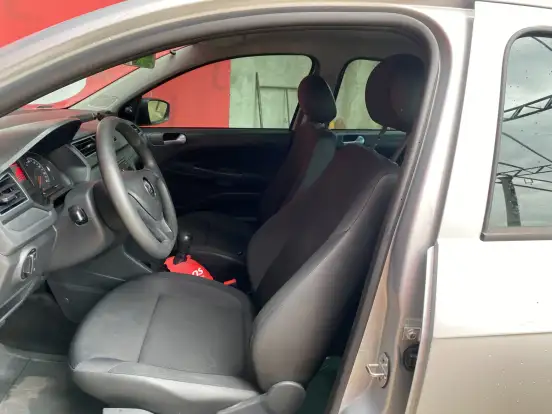 VOLKSWAGEN-VOYAGE-2018
