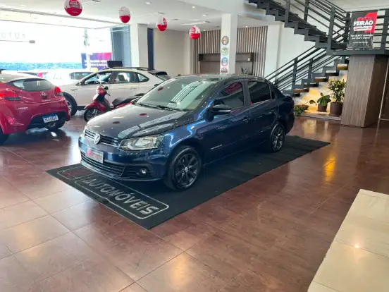 VOLKSWAGEN-VOYAGE-2016