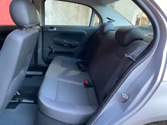 VOLKSWAGEN-VOYAGE-2018