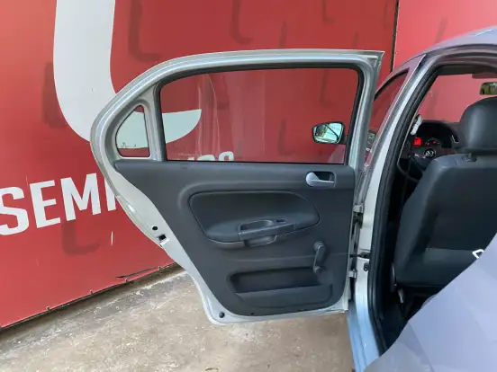VOLKSWAGEN-VOYAGE-2018