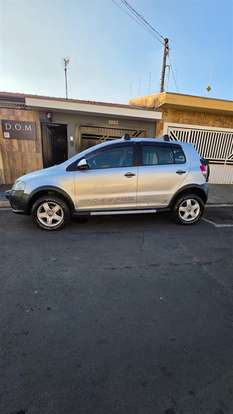 VOLKSWAGEN-CROSSFOX-2008