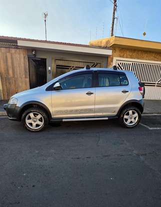 VOLKSWAGEN-CROSSFOX-2008