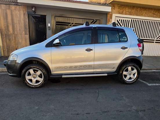VOLKSWAGEN-CROSSFOX-1.6 MI FLEX 8V 4P MANUAL VOLKSWAGEN-CROSSFOX-2008