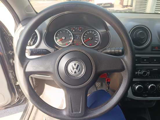 VOLKSWAGEN-GOL-2009