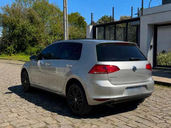 VOLKSWAGEN-GOLF-1.6 MSI COMFORTLINE 16V TOTAL FLEX 4P TIPTRONIC VOLKSWAGEN-GOLF-2015