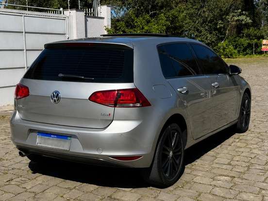 VOLKSWAGEN-GOLF-1.6 MSI COMFORTLINE 16V TOTAL FLEX 4P TIPTRONIC VOLKSWAGEN-GOLF-2015