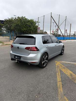 VOLKSWAGEN-GOLF-2.0 TSI GTI 16V TURBO GASOLINA 4P AUTOMÁTICO VOLKSWAGEN-GOLF-2015