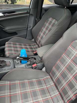 VOLKSWAGEN-GOLF-2015