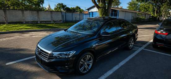 VOLKSWAGEN-JETTA-1.4 250 TSI TOTAL FLEX R-LINE TIPTRONIC VOLKSWAGEN-JETTA-2018