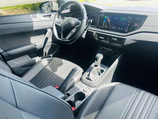 VOLKSWAGEN-NIVUS-1.0 200 TSI TOTAL FLEX HIGHLINE AUTOMÁTICO VOLKSWAGEN-NIVUS-2025